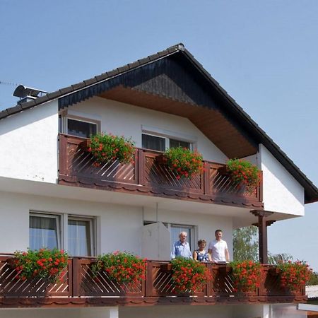 Gaestehaus Brunner Egglfing エクステリア 写真